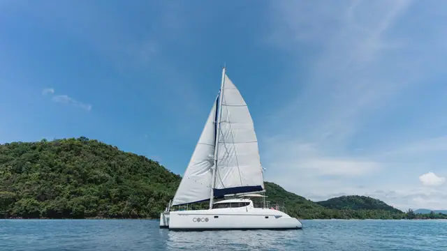 Fountaine Pajot 40 Coco — exterior