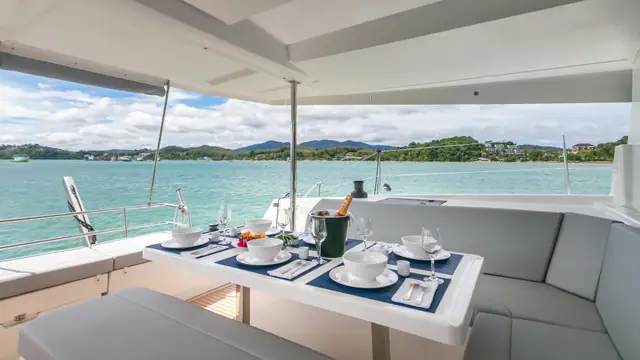 Fountaine Pajot Astrea 42 — cockpit table