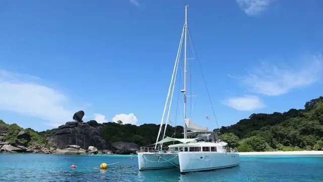 Lagoon 450 St Anna — off an island