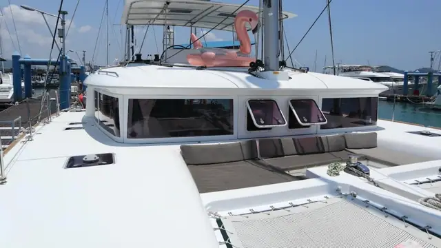 Lagoon 450 St Anna — bow
