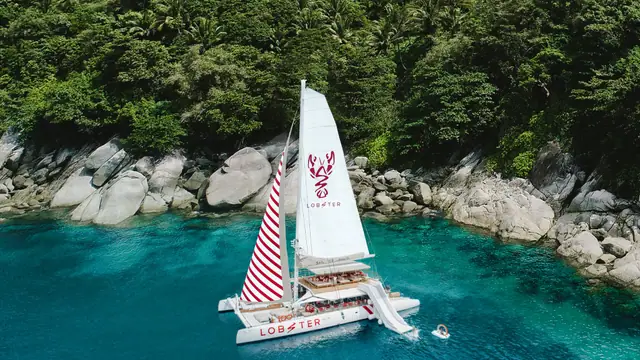 Lobster 78 — aerial view of the bay