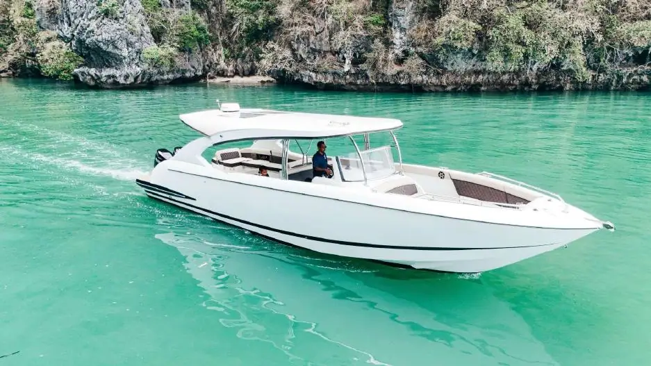 Ocean Pearl 42ft - 1